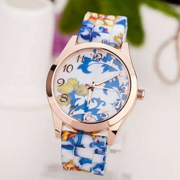 Women Watch Printed Flowr Watch New - Picture 5 of 5